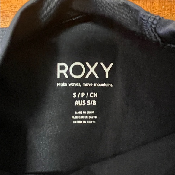 Roxy Black Long Sleeve Swim Top - Picture 3 of 3